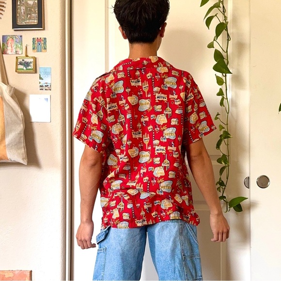 Vintage Motel Tourist Button-Up Shirt - Picture 3 of 6